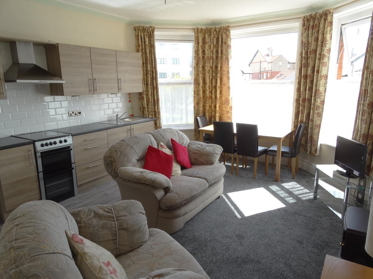 Beachmount Holiday Apartments Rhôs-on-Sea Eksteriør billede